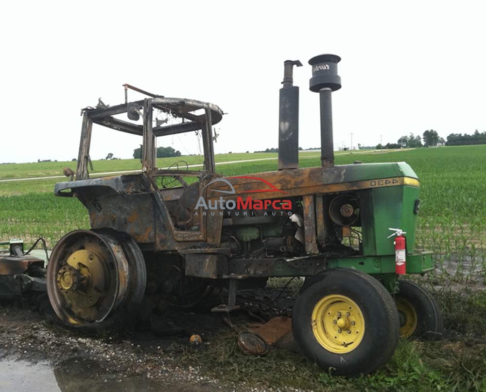 Tractor - John Deere - 4X4 sau 4x2